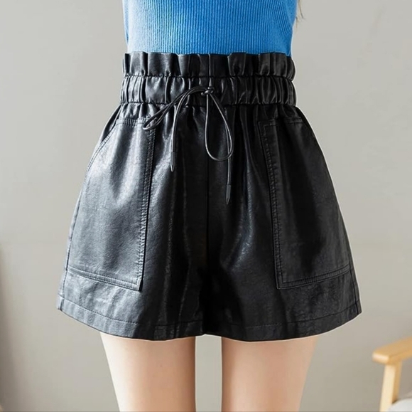 MD Faux Leather Black High-Waisted Shorts - Picture 7 of 7